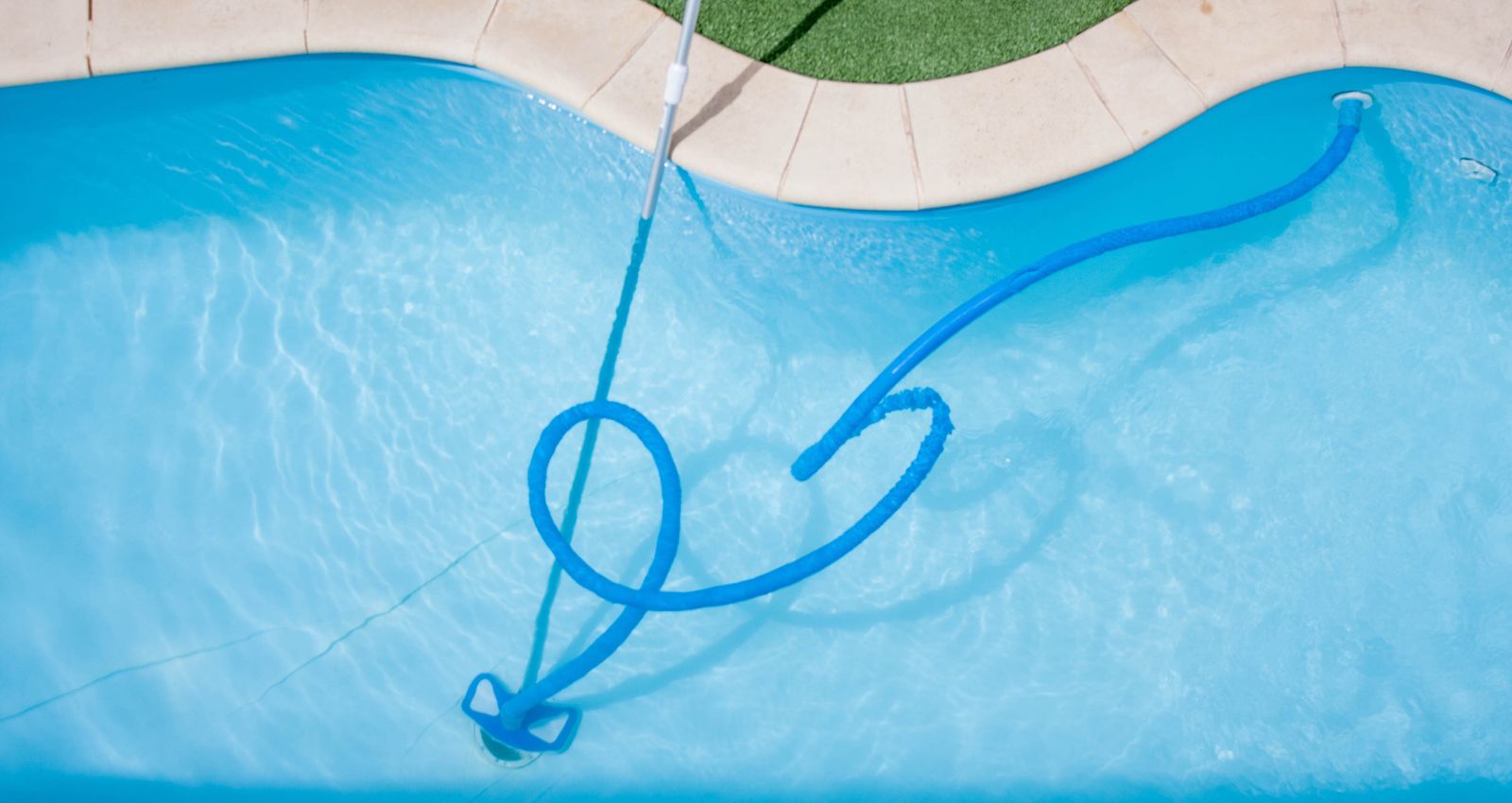 Weekly Pool Maintainenace